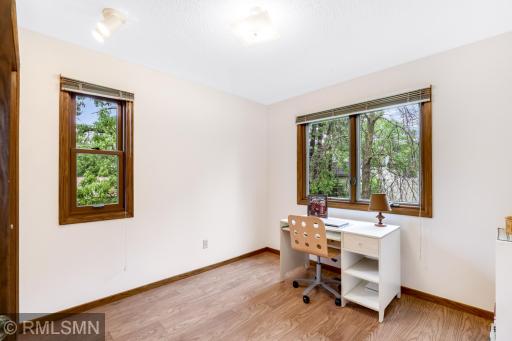 700 Knob Hill Road, Burnsville, MN 55337
