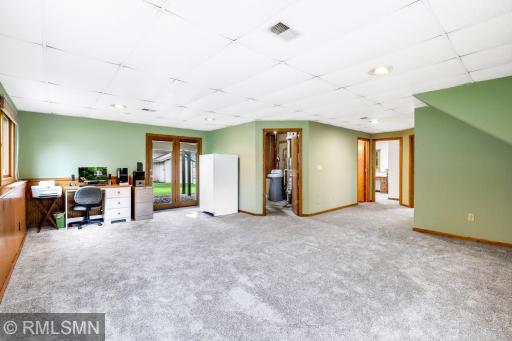 700 Knob Hill Road, Burnsville, MN 55337