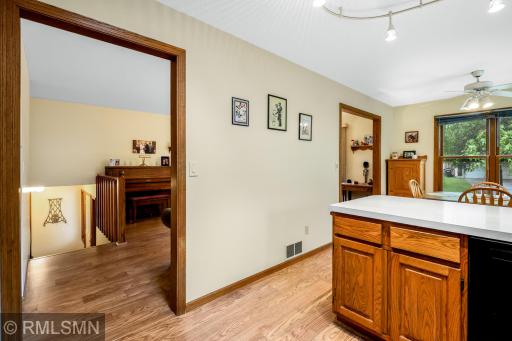 700 Knob Hill Road, Burnsville, MN 55337