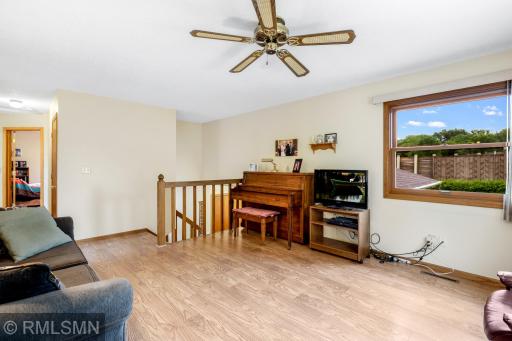 700 Knob Hill Road, Burnsville, MN 55337