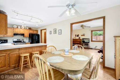 700 Knob Hill Road, Burnsville, MN 55337