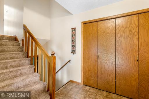 700 Knob Hill Road, Burnsville, MN 55337