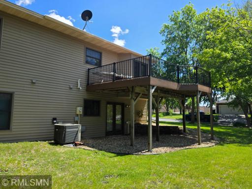700 Knob Hill Road, Burnsville, MN 55337