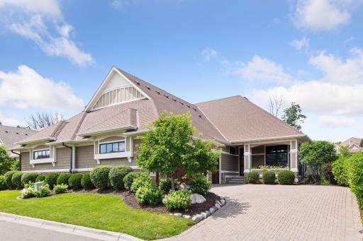 300 Bellwether Path, Wayzata, MN 55391