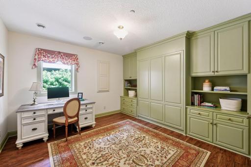 300 Bellwether Path, Wayzata, MN 55391