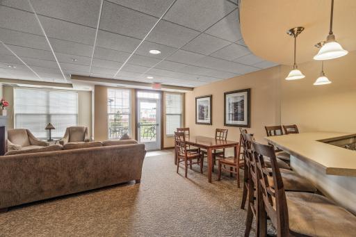 5445 Boone Avenue N, 216, New Hope, MN 55428