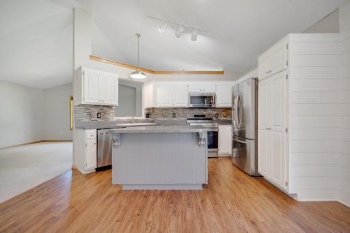 12-web-or-mls-DSC06185.jpg
