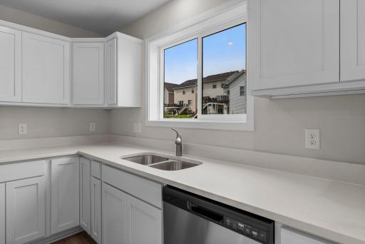 7451 Agate Trail, Inver Grove Heights, MN 55077