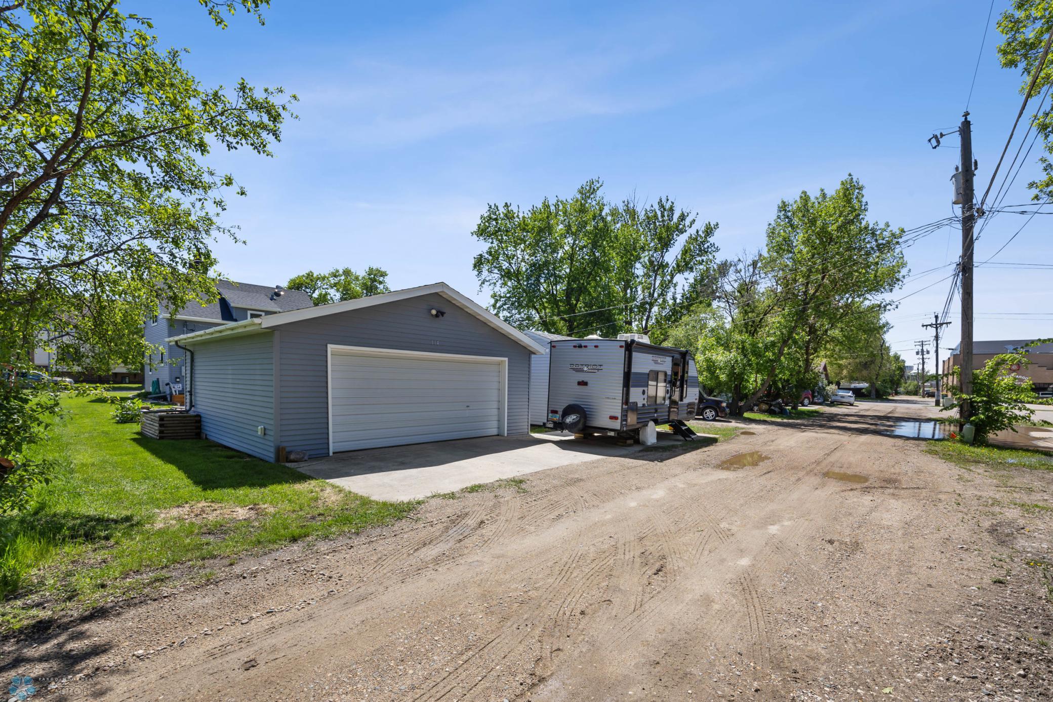 Garage/Alley Access