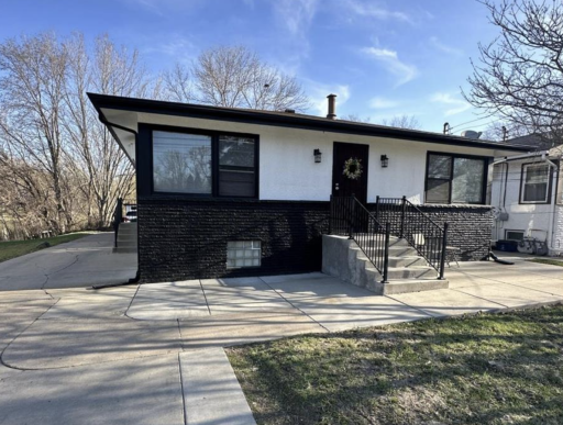 1733 37th Avenue NE, Minneapolis, MN 55421