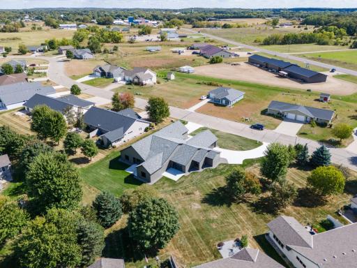 724 Westland Lane, New London, MN 56273