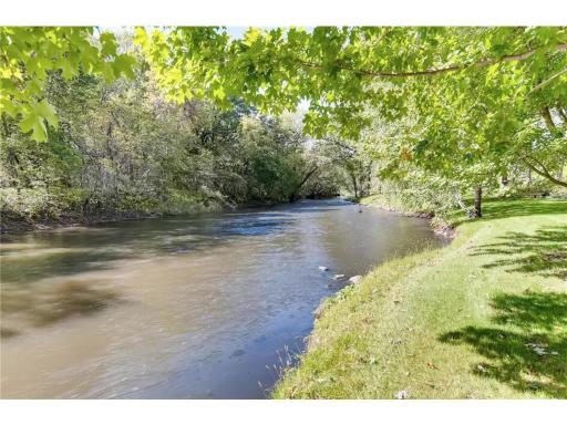 1475 River Shore Drive, Hastings, MN 55033