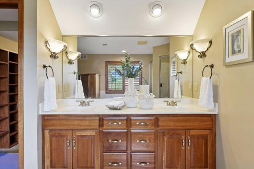 950 Willow View Drive, Orono, MN 55356