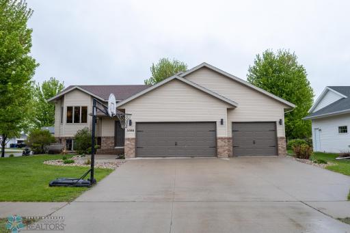 5506 16th Street S, Fargo, ND 58104