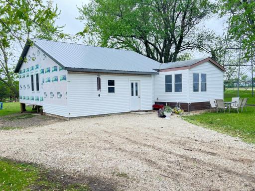 21486 121st Avenue, Spring Valley, MN 55975