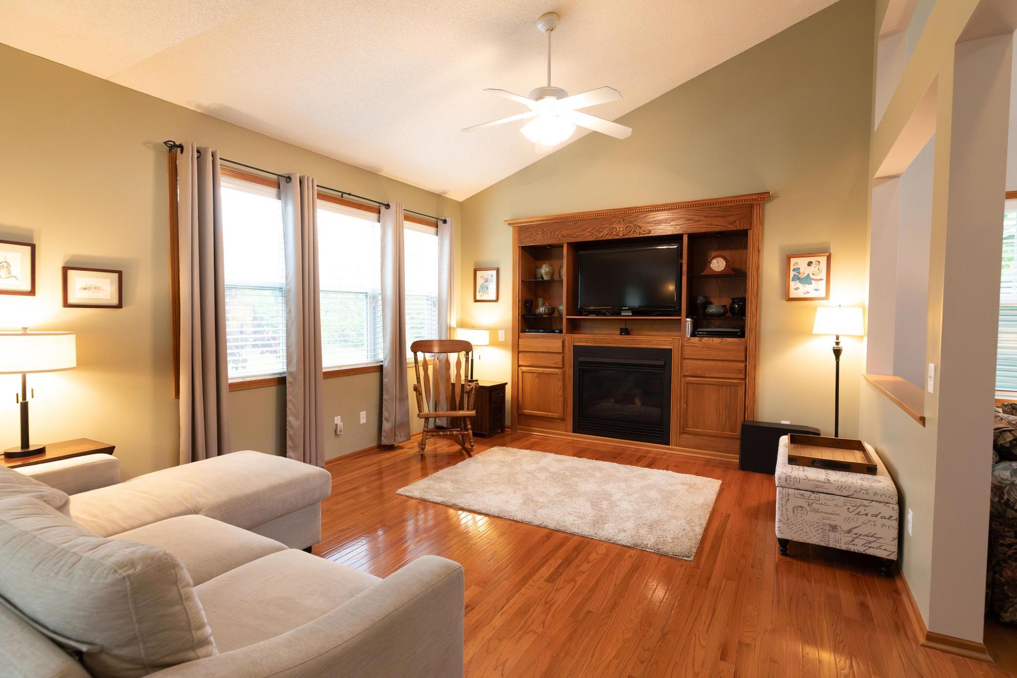 Family Room - 8521 Allegheny Grove Blvd.jpg