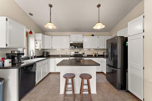 7150 Upper 157th Street W, Saint Paul, MN 55124