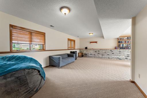 7150 Upper 157th Street W, Saint Paul, MN 55124