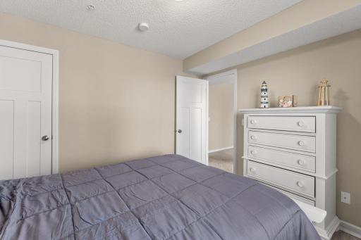 2606 Waterfall Way NW, Prior Lake, MN 55372