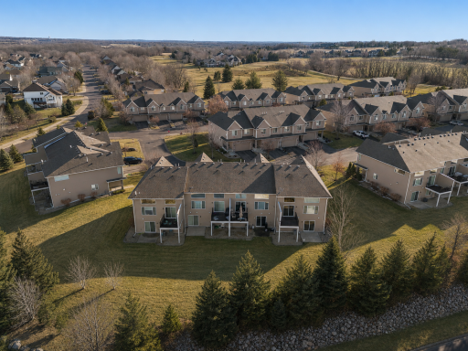 2606 Waterfall Way NW, Prior Lake, MN 55372