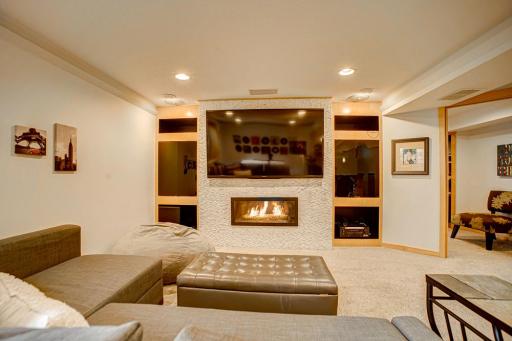 1104 Meadowlark Drive, Stillwater, MN 55082