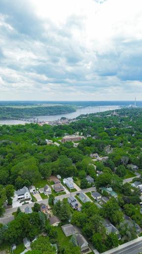 1104 Meadowlark Drive, Stillwater, MN 55082
