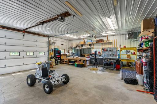 This Section of the Pole Barn is insulated with Heater and AC unit. This area also has internet connection via fiber optic.