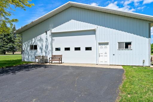 This Pole Barn includes Concrete Flooring, with a Section that has Heat and AC Unit, plus Fiber Optic Internet connection. Versatile Space for hobbies or Business Operations.