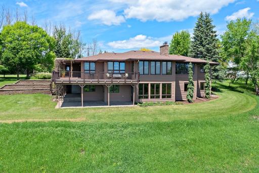 Prairie Style Design with Clean Lines and Beautiful Windows fits in perfectly with the Nature Setting.