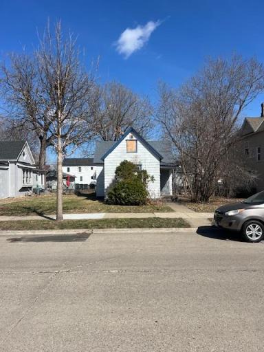 4106 Dupont Avenue N, Minneapolis, MN 55412