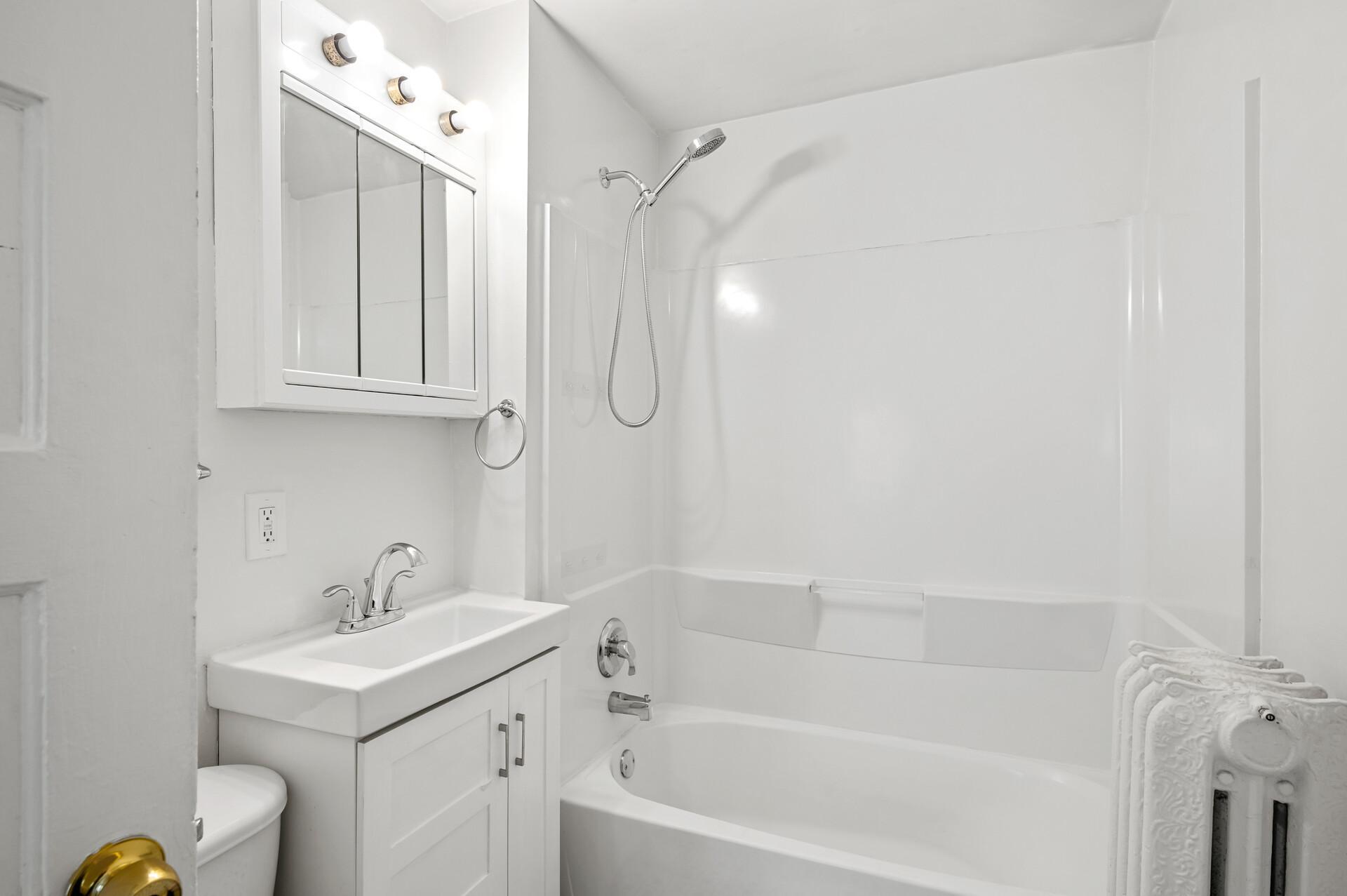 35_3545_Minnehaha35_mls.jpg