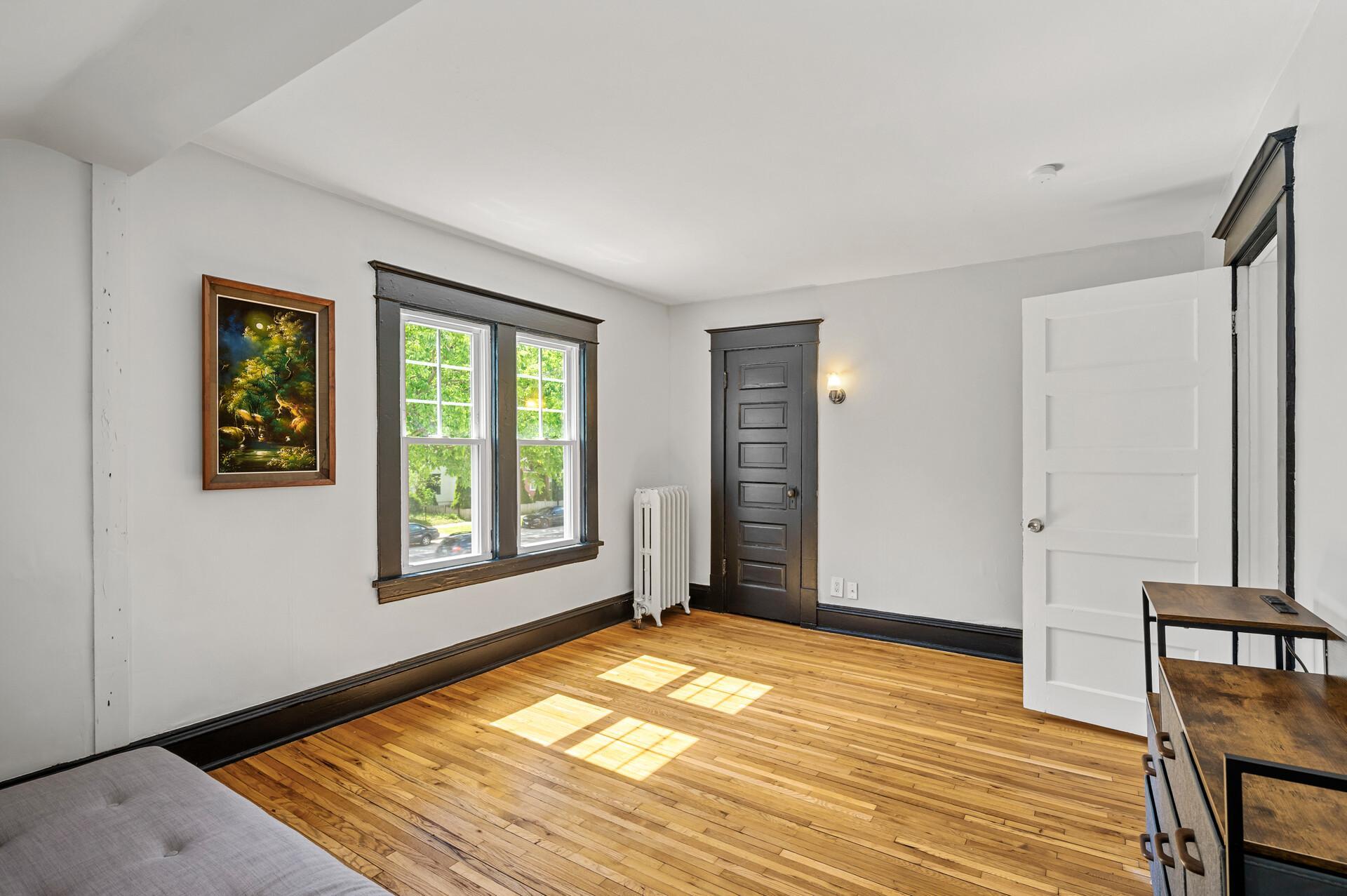 34_3545_Minnehaha34_mls.jpg