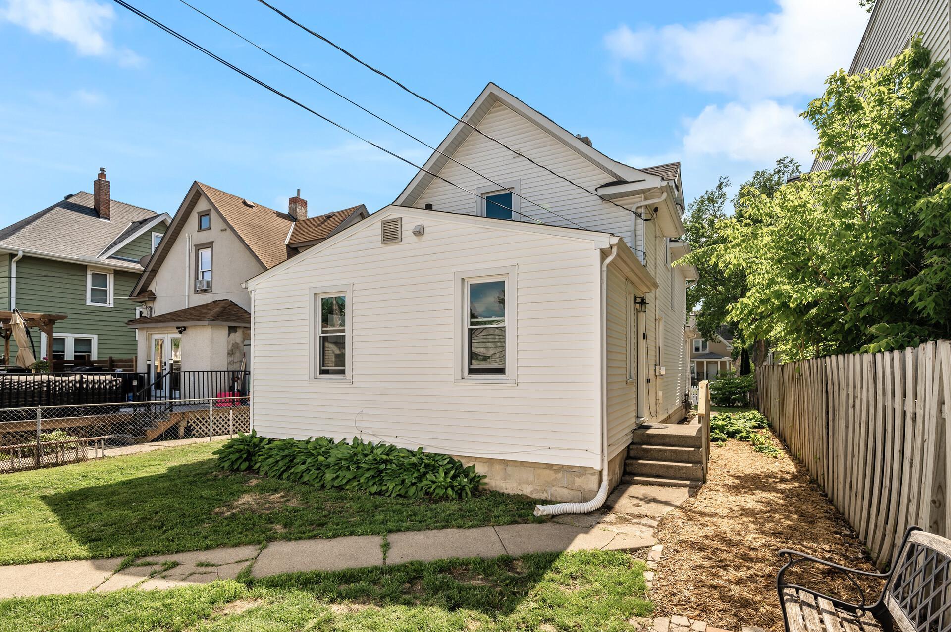 47_3545_Minnehaha47_mls.jpg