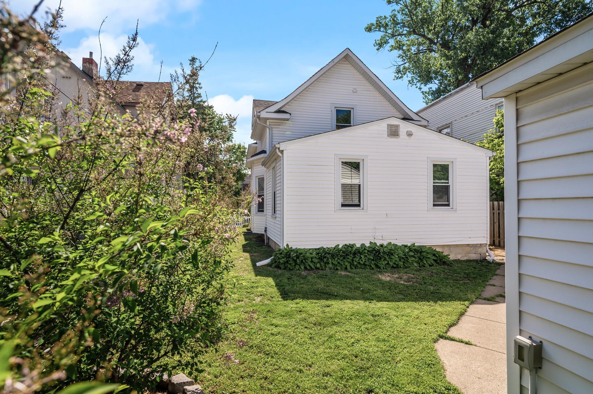 49_3545_Minnehaha49_mls.jpg