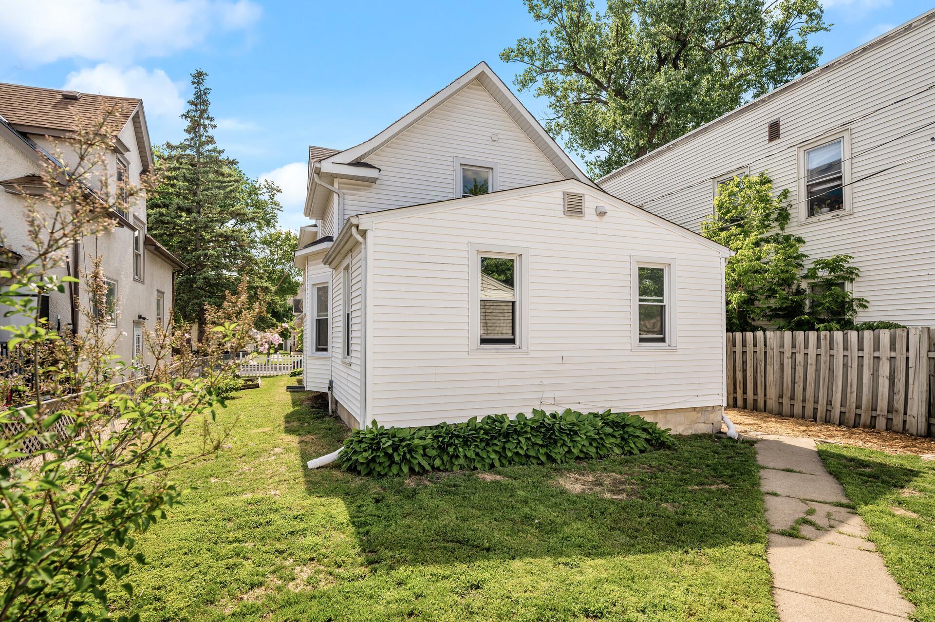 46_3545_Minnehaha46_mls.jpg
