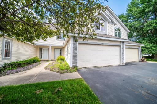 1975 Waterford Pl SW, Rochester, MN 55902