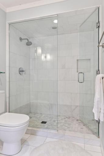 1617 W Franklin Avenue, Minneapolis, MN 55405