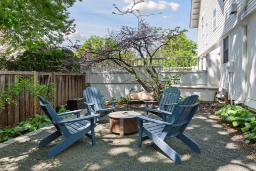 1617 W Franklin Avenue, Minneapolis, MN 55405