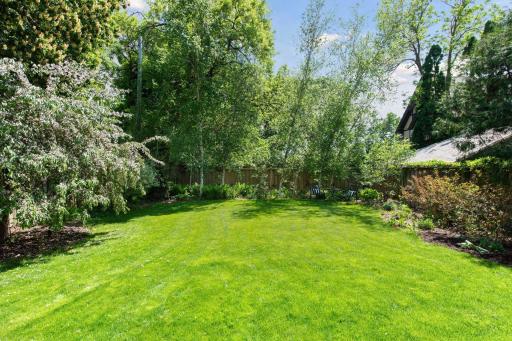 1617 W Franklin Avenue, Minneapolis, MN 55405