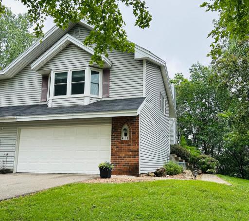 417 Wood Way, Burnsville, MN 55337