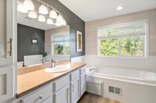 15084 Appaloosa Trail NE, Prior Lake, MN 55372