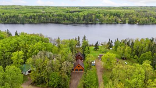 A perfect setting on Leavitt Lake for year round home or weekend lake cabin.
