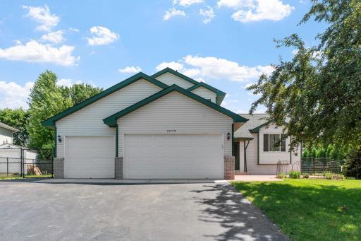 10779 57th Street NE, Albertville, MN 55301