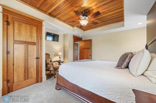 51306 Pelican Point Drive, Detroit Lakes, MN 56501