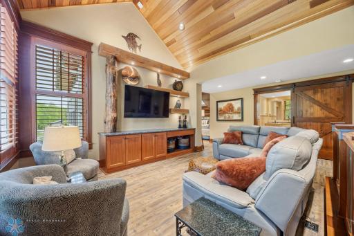 51306 Pelican Point Drive, Detroit Lakes, MN 56501