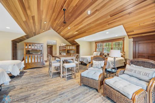 51306 Pelican Point Drive, Detroit Lakes, MN 56501