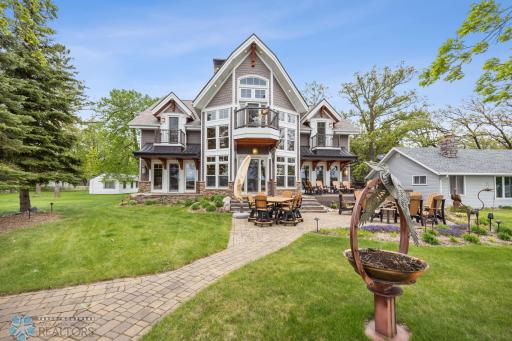 51306 Pelican Point Drive, Detroit Lakes, MN 56501