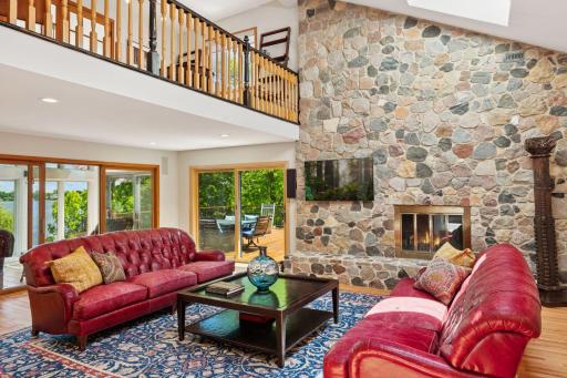 Though the first step inside is captivating with a 25 x 17 Great Room, but immediately, its the panoramic glimpses of the lake that draw the eye.