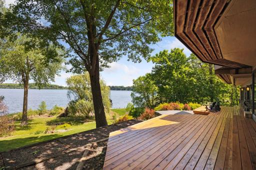 When outside the Lower Level, there's no let-up in the view, nor is the invitation to step onto yet another outdoor space less alluring than the scenery from the upper levelâ¦