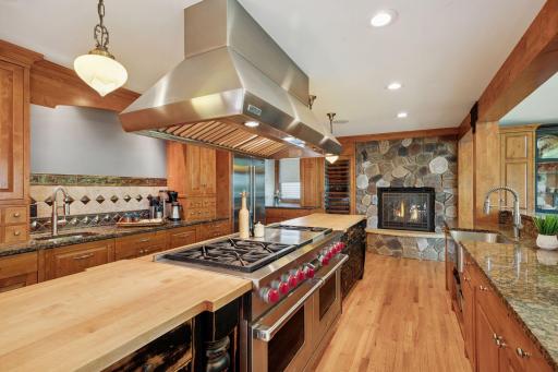 4080 Lotus Drive, Excelsior, MN 55331